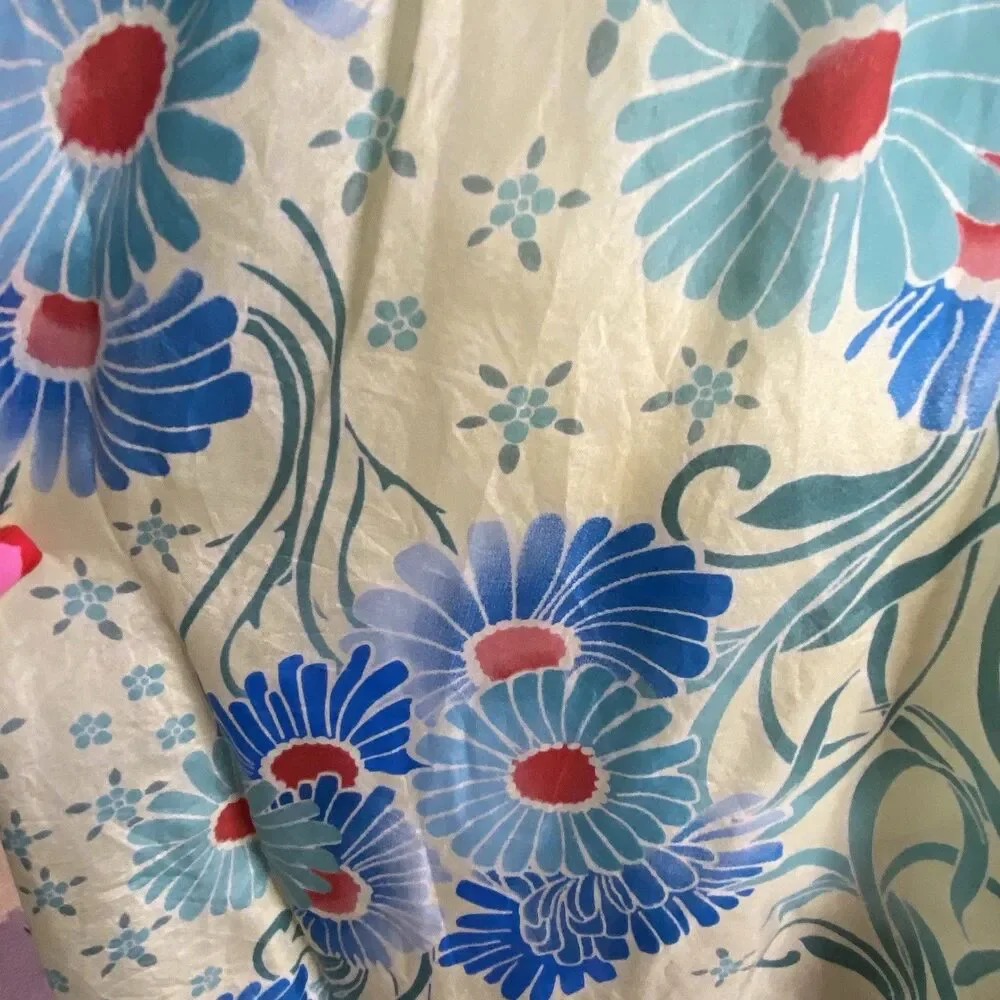 Johnny Was 100% Silk Tunic Blouse Cream Blue Floral Large Boho Print Artisan Top - Picture 9 of 9